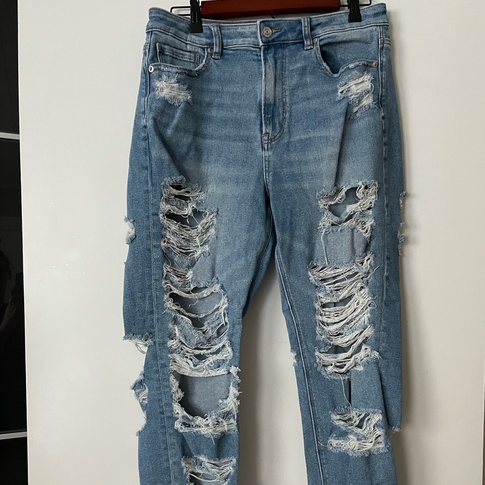 American eagle destroyed jeans size 10